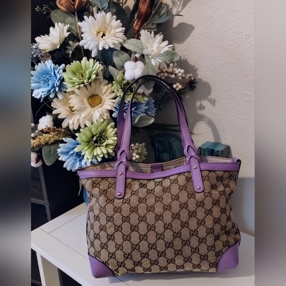 Gucci Diamante Craft Tote With Pouch and Dustbag VGUC - Picture 12 of 13